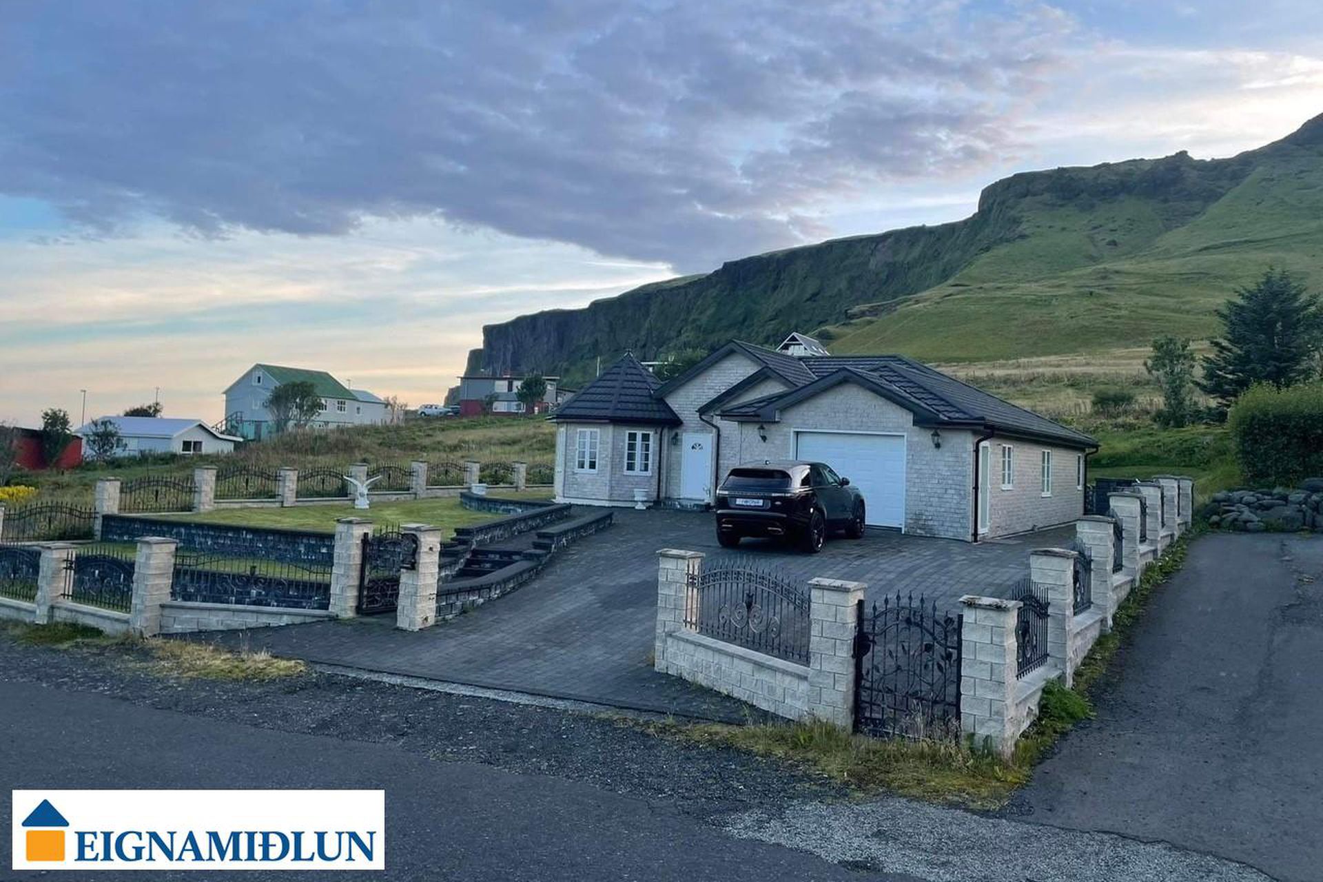 Jinsiy aloqadan charchashgacha bolgan ayol orgazmlarini aks ettiruvchi porno