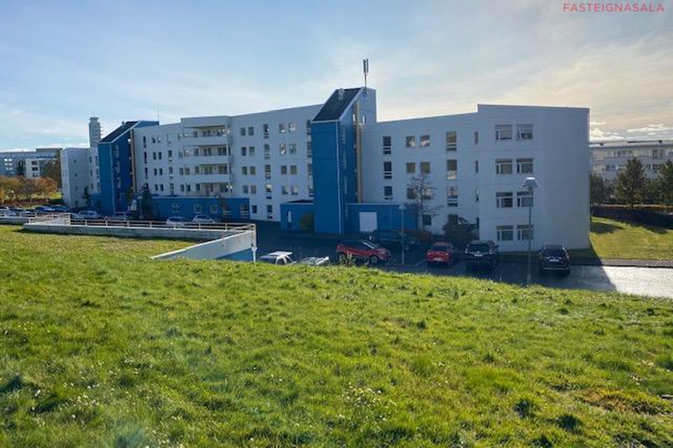 Sléttuvegur 13, 103 Reykjavík | Fasteignavefurinn Fastinn