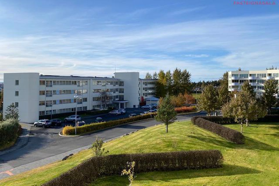 Sléttuvegur 13, 103 Reykjavík | Fasteignavefurinn Fastinn